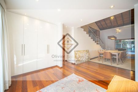 9_photo/94cf00fc5b.2589b1fd00b31c34-ATLAS-bf4b5ccb-cc10-4a6f-9060-0ae294d7b0b2.jpg de casa à venda com 4 quartos, 496m² em Residencial Euroville, Carapicuíba