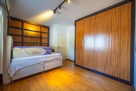 8_photo/94cf00fda9.ceff8192393c33de-ATLAS-c49d91d9-c853-4e53-b5fd-883b4e3810e5.jpg de casa de condomínio à venda com 4 quartos, 640m² em Residencial Euroville, Carapicuíba