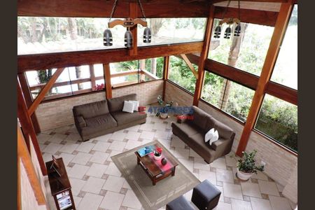 17_photo/94cf00ff35.9146dca98cf4b993-ATLAS-048a2d18-1bf9-4462-b92d-c42ce0315a41.jpg de casa à venda com 5 quartos, 530m² em Chácara Vale do Rio Cotia, Carapicuíba