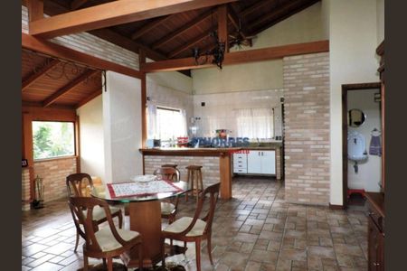 15_photo/94cf00ff35.9146dca98cf4b993-ATLAS-6e0535b2-03a1-4203-98fa-d8dc8feb3aaa.jpg de casa à venda com 5 quartos, 530m² em Chácara Vale do Rio Cotia, Carapicuíba