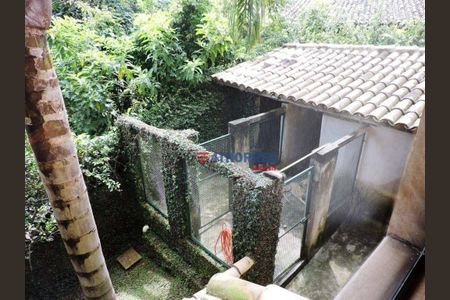 2_photo/94cf00ff35.9146dca98cf4b993-ATLAS-c1d941f5-e0d8-464a-bfe8-77ae9b655879.jpg de casa à venda com 5 quartos, 530m² em Chácara Vale do Rio Cotia, Carapicuíba