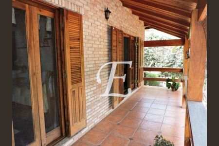 26_photo/94cf00ff35.a3d3d11ed843f05f-ATLAS-5388fbac-575f-4644-86a1-a68cc8af82dc.jpg de casa à venda com 5 quartos, 530m² em Chácara Vale do Rio Cotia, Carapicuíba