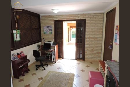 5_photo/94cf00ff35.b88c9f23dde11cca-ATLAS-237e24e3-bfad-410f-9518-0407c8a999c9.jpg de casa à venda com 5 quartos, 530m² em Chácara Vale do Rio Cotia, Carapicuíba