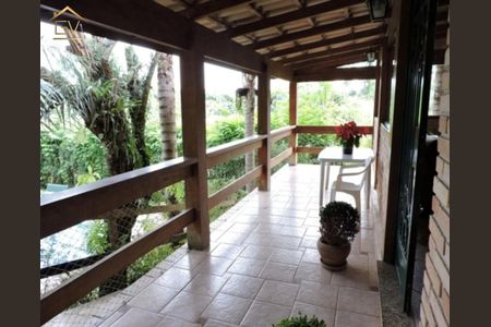 6_photo/94cf00ff35.b88c9f23dde11cca-ATLAS-3b1f15a5-b6d7-47c7-859c-9b20e19f16dd.jpg de casa à venda com 5 quartos, 530m² em Chácara Vale do Rio Cotia, Carapicuíba