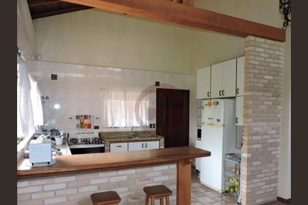 10_photo/94cf00ff35.b88c9f23dde11cca-ATLAS-ab3ca288-6116-41f9-a340-83d08e0d5a5f.jpg de casa à venda com 5 quartos, 530m² em Chácara Vale do Rio Cotia, Carapicuíba