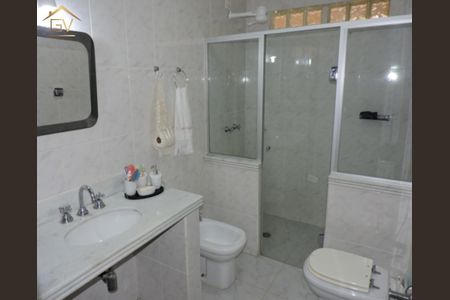 10_photo/94cf00ff35.b88c9f23dde11cca-ATLAS-d05566db-cb70-40ba-90cc-80a452ccaf96.jpg de casa à venda com 5 quartos, 530m² em Chácara Vale do Rio Cotia, Carapicuíba