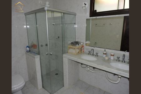 13_photo/94cf00ff35.b88c9f23dde11cca-ATLAS-ef337d5a-812f-4a4b-82ed-56529e66ae64.jpg de casa à venda com 5 quartos, 530m² em Chácara Vale do Rio Cotia, Carapicuíba