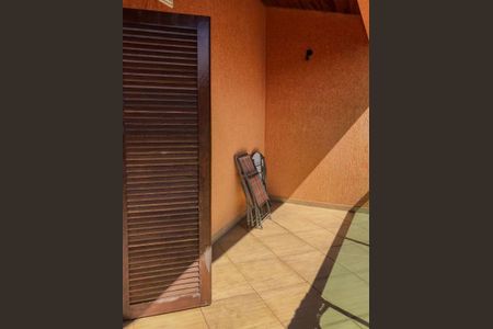 2_photo/94cf010725.94eccd8fc9add72f-ATLAS-0dce844e-1e2a-4a5b-8fea-16766109db56.jpg de casa à venda com 3 quartos, 196m² em Chácaras do Peroba, Barueri