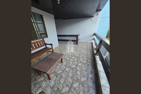 11_photo/94cf0107ff.eda30562fec2c246-ATLAS-719ec1b1-9f0b-49e0-a8e0-d2641bd8a506.jpg de casa à venda com 3 quartos, 231m² em Parque Viana, Barueri