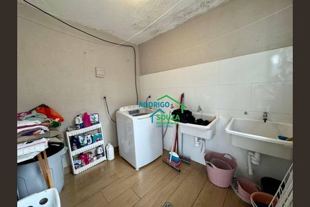 30_photo/94cf0108f3.9fde2b1beaf38236-ATLAS-a260d5c1-70ab-40eb-badf-f29c5bf848ba.jpg de casa à venda com 4 quartos, 195m² em Parque Viana, Barueri