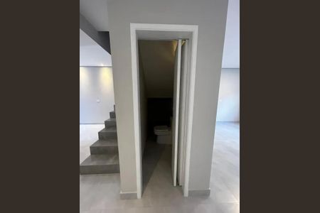 4_photo/94cf010a89.02f29140979457be-ATLAS-26722b1c-edc8-466e-b39b-c2c6b4aac5d3.jpg de casa à venda com 3 quartos, 142m² em Jardim Maria Helena, Barueri