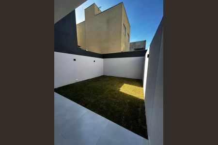 7_photo/94cf010a89.02f29140979457be-ATLAS-6c789996-55fd-4d8d-b7b5-24dcb12a8da7.jpg de casa à venda com 3 quartos, 142m² em Jardim Maria Helena, Barueri