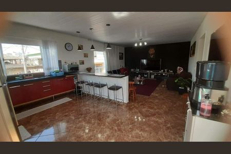 2_photo/94cf010ea3.07f29284d16cc936-ATLAS-a34775e2-9009-42e0-92e0-911847e62a23.jpg de casa à venda com 5 quartos, 300m² em Parque Viana, Barueri