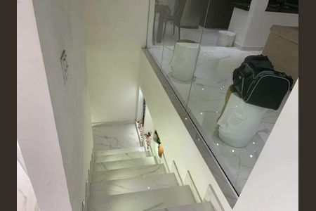 9_photo/94cf010f25.a9fe67ee86852afe-ATLAS-65fa1f0f-5752-4e93-a38f-252fff254d3d.jpg de casa à venda com 9 quartos, 250m² em Parque Viana, Barueri