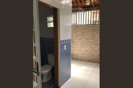 2_photo/94cf010f3f.e348e20e25b59110-ATLAS-0f4368dd-bee3-41e7-a28e-caddf72abceb.jpg de casa à venda com 2 quartos, 65m² em Parque Viana, Barueri