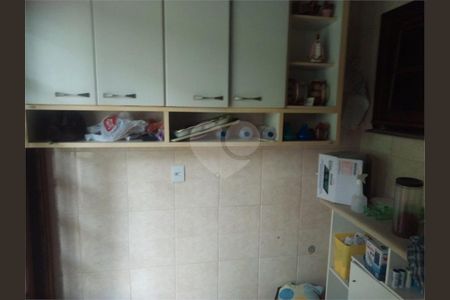 5_photo/94cf011137.a64aef6598c47c00-ATLAS-2d48c9ae-4d6d-4aec-a5d4-d5d6c2ea0f12.jpg de casa à venda com 3 quartos, 162m² em São Fernando Residencia, Barueri