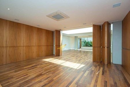 6_photo/94cf0113f1.ceff8192393c33de-ATLAS-18e006ca-2845-4c2a-a20b-e381e3fbb8b7.jpg de casa à venda com 5 quartos, 2077m² em Jardim Itaparica, Barueri