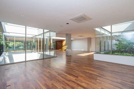 3_photo/94cf0113f1.ceff8192393c33de-ATLAS-e0bbab6d-079b-4294-be01-ec3b76d197a9.jpg de casa à venda com 5 quartos, 2077m² em Jardim Itaparica, Barueri