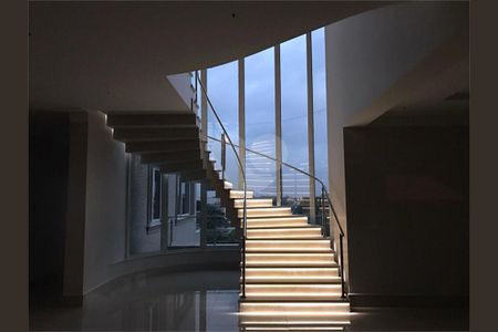 11_photo/94cf011699.e98a0441d5514113-ATLAS-6ea8f9da-ad5d-4fbb-9ac6-32f97effbb7f.jpg de casa à venda com 5 quartos, 1000m² em Jardim Paulista, Barueri