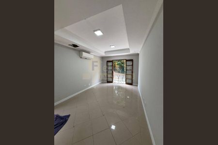 10_photo/94cf01176d.c202053c0eb79174-ATLAS-e7002280-7a95-46ae-997d-1f879f56f70a.jpg de casa à venda com 3 quartos, 160m² em Parque Esmeralda, Barueri