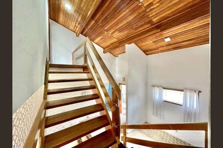 5_photo/94cf011bc5.4f01e810a805cb87-ATLAS-1a7c95e5-4eec-4ca4-96f1-23f56efe9eb1.jpg de casa à venda com 5 quartos, 360m² em São Fernando Residencia, Barueri