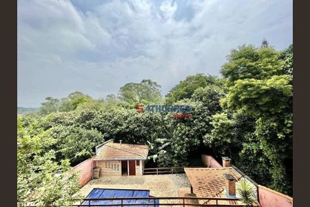 5_photo/94cf011bc5.b341d98dfc7fcb37-ATLAS-5816c2bd-78e0-494e-a219-d769f276094e.jpg de casa à venda com 5 quartos, 360m² em São Fernando Residencia, Barueri