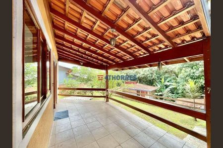 9_photo/94cf011bc5.b341d98dfc7fcb37-ATLAS-b057158f-3a35-4eee-9886-50c4f12b114b.jpg de casa à venda com 5 quartos, 360m² em São Fernando Residencia, Barueri