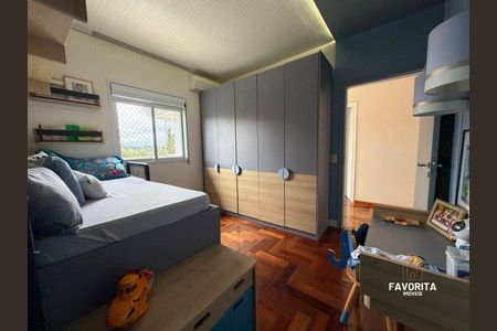 10_photo/94cf013d6d.f861ecc718bdcbd7-ATLAS-b1b5a3d4-5eb4-4eac-97b8-8fbf62b174aa.jpg de casa à venda com 4 quartos, 297m² em Jardim Julio, Barueri