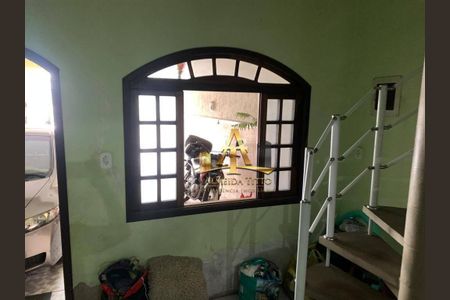 7_photo/94cf013fbf.4a7708b419391496-ATLAS-90e926f4-2f36-4aef-b9a4-f1a2db4acd9e.jpg de casa à venda com 5 quartos, 300m² em Parque dos Camargos, Barueri