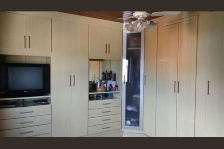 9_photo/94cf0140b3.68fea5cf95d25830-ATLAS-ca640cf7-3e3c-4af9-97d2-508db1097eeb.jpg de casa à venda com 3 quartos, 300m² em Parque dos Camargos, Barueri