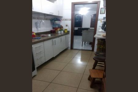 6_photo/94cf014173.68fea5cf95d25830-ATLAS-d76f3bdd-4f24-4727-b2a7-4de72a78eff3.jpg de casa à venda com 3 quartos, 90m² em Parque dos Camargos, Barueri