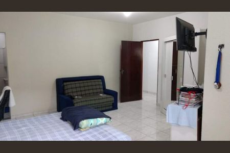 7_photo/94cf0142bf.3ce4fa8b9b20e98d-ATLAS-040a53ad-724d-48d0-80f5-45819cf73b35.jpg de casa à venda com 6 quartos, 300m² em Jardim Tupa, Barueri