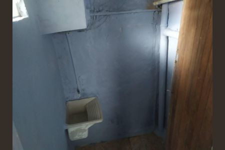 8_photo/94cf0142f3.8c50d63e4d766ae8-ATLAS-36d863f1-a0d2-4cb8-8557-a1553dc0e80f.jpg de casa à venda com 2 quartos, 300m² em Jardim Tupa, Barueri