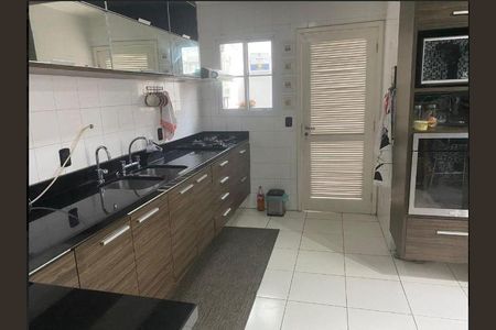 2_photo/94cf01584b.dfdf3a77207432af-ATLAS-4104402f-2fc2-4c7d-87fa-84dbeef5d7ff.jpg de casa à venda com 3 quartos, 140m² em Jardim Silveira, Barueri