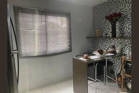 11_photo/94cf01584b.dfdf3a77207432af-ATLAS-ef7f4279-6d54-4c87-b32d-3d7eb9fde45e.jpg de casa à venda com 3 quartos, 140m² em Jardim Silveira, Barueri