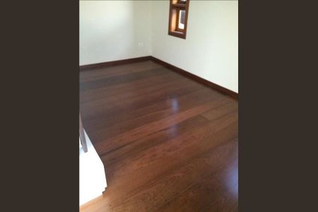 6_photo/94cf01584d.598c66e7e5047e83-ATLAS-67c2c9bd-d5fb-4d6f-97ab-00a9048b1a04.jpg de casa à venda com 4 quartos, 300m² em Jardim Silveira, Barueri