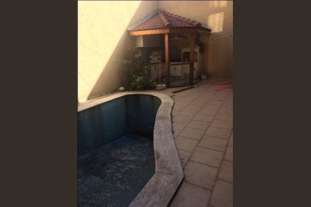 11_photo/94cf01584d.598c66e7e5047e83-ATLAS-ded79d47-6f91-4dcc-b40e-0bf2c9c0a78f.jpg de casa à venda com 4 quartos, 300m² em Jardim Silveira, Barueri