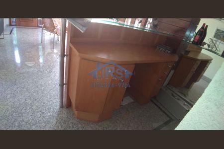 4_photo/94cf01585b.97484f792a469e2d-ATLAS-acf6a18d-ee27-41f0-a4f2-e1f12e87c682.jpg de casa à venda com 4 quartos, 300m² em Jardim Silveira, Barueri