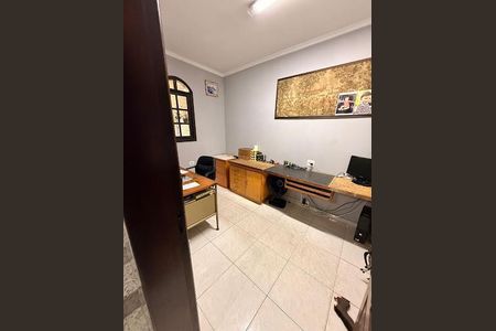 7_photo/94cf01586f.588d4a7fb74764b6-ATLAS-db91cd36-cfce-4744-bf3f-fec62abc87ea.jpg de casa à venda com 3 quartos, 295m² em Jardim Silveira, Barueri