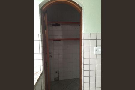 5_photo/94cf01591b.7a69ff73eb43ff8d-ATLAS-6cf2f60f-7abb-4461-aaa4-6a46eef22a9a.jpg de casa à venda com 3 quartos, 190m² em Jardim Audir, Barueri