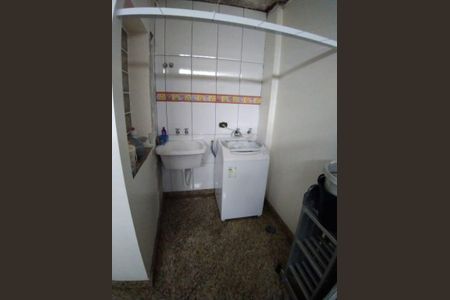 10_photo/94cf015949.7e2ea02b9085bf9d-ATLAS-11c3472a-9476-4ab1-835c-a4cfd579605a.jpg de casa à venda com 3 quartos, 250m² em Jardim Audir, Barueri