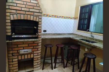 12_photo/94cf015949.7e2ea02b9085bf9d-ATLAS-a8b7ea9d-3b74-48c9-8f7b-390581925950.jpg de casa à venda com 3 quartos, 250m² em Jardim Audir, Barueri