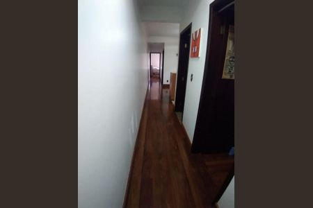 4_photo/94cf015949.7e2ea02b9085bf9d-ATLAS-edeb46da-f13c-4f88-9d72-50fda8e9e35e.jpg de casa à venda com 3 quartos, 250m² em Jardim Audir, Barueri