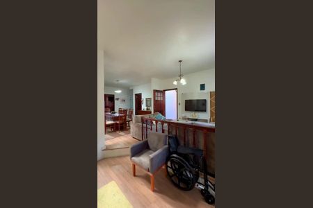 11_photo/94cf0159b3.7f057c72c49660dd-ATLAS-ffc2fa9a-2b43-4584-a3ac-13e13eaf76ed.jpg de casa à venda com 3 quartos, 275m² em Jardim Silveira, Barueri