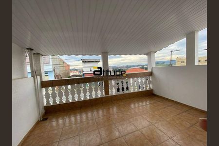 1_photo/94cf015be1.9034fee1f2a82cec-ATLAS-f4f57e6a-e75c-4751-98ea-5d4c394399d2.jpg de casa à venda com 3 quartos, 228m² em Jardim Silveira, Barueri