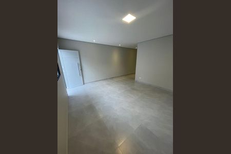 5_photo/94cf01752f.f2ed236aecaa8a04-ATLAS-440106a1-6b91-4a98-9772-8825f529a03e.jpg de casa para alugar com 3 quartos, 142m² em Vila do Conde, Barueri