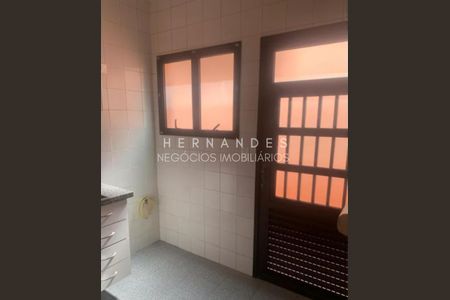 12_photo/94cf01876d.ff8bc8ff8f299a91-ATLAS-a68023b9-e4fa-4ad5-8c04-0c64bb087c71.jpg de casa à venda com 3 quartos, 120m² em Aldeia, Barueri