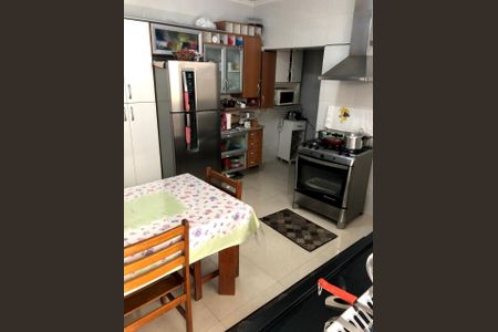 10_photo/94cf0187cd.6721d330cc8d7611-ATLAS-c122c988-9a1f-4346-8330-e0a15415f9da.jpg de casa à venda com 4 quartos, 173m² em Vila Nossa Senhora da Escada, Barueri