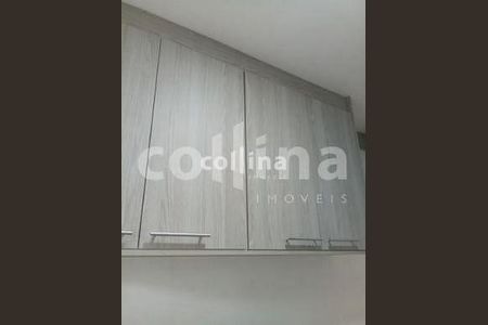 10_photo/94cf019173.ceff8192393c33de-ATLAS-53ea5b1e-e9e9-4328-8164-df779972aaed.jpg de casa à venda com 2 quartos, 60m² em Vila Santa Terezinha, Carapicuíba