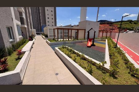 18_photo/94cf01996f.b3f4461b4ec204c9-ATLAS-75df7e12-9927-4b74-86e8-c1ded75c013e.jpg de apartamento à venda com 2 quartos, 38m² em Vila Sul Americana, Carapicuíba